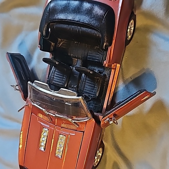 Maisto 1968 Chevrolet Camaro - Picture 10 of 10